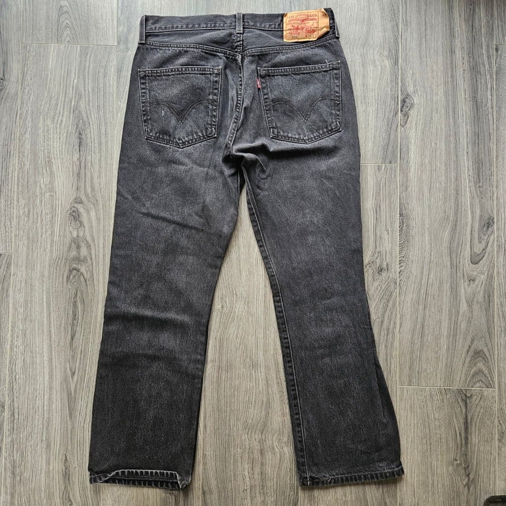 Vintage Levis 501 Mens Faded Black Straight Leg Denim Jeans 34x30 Button Fly - Picture 7 of 15